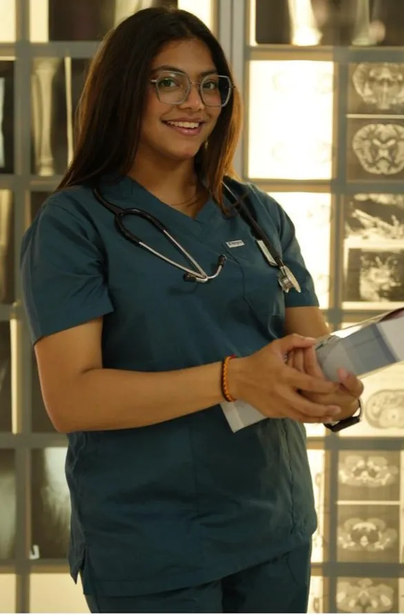 Dr Hitangi Khunt