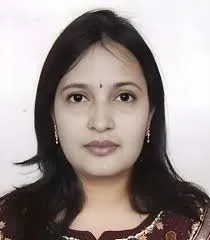 Dr Komal Thakral
